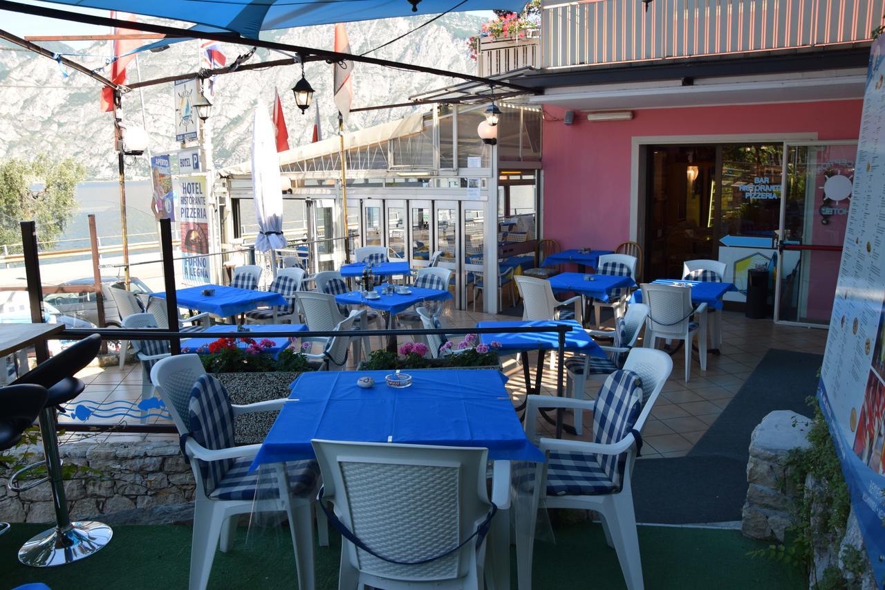 Hotel Vela Azzurra Navene Экстерьер фото